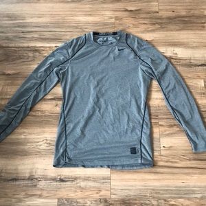 Men’s Nike long sleeve shirt